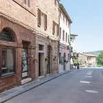 Casa Nel Cuore Di Apartment